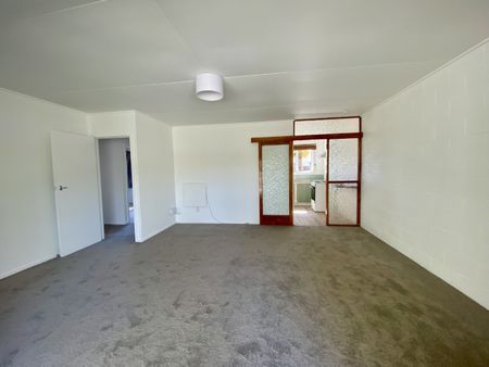 505 Park Road North, Parkvale - Photo 2