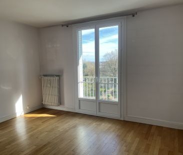Location Appartement 3 pièces 64m² CHALON SUR SAONE 71100 - Photo 1