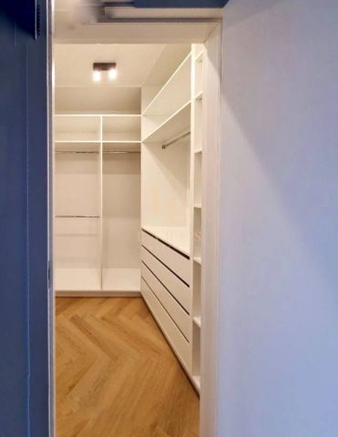 Blisko metra | Balkon | Garderoba - Photo 2