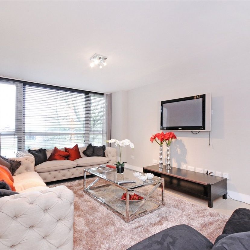 St. Johns Wood, NW8, London - Photo 1