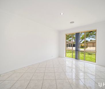 55 Lance Hill Avenue, Dunlop ACT 2615 - House For Rent | Domain - Photo 1