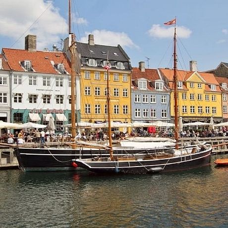 København K – City – Nyhavn – i eftertragtet-kvarter - totalrenoveret, lys luksuslejlighed med altan - Photo 1