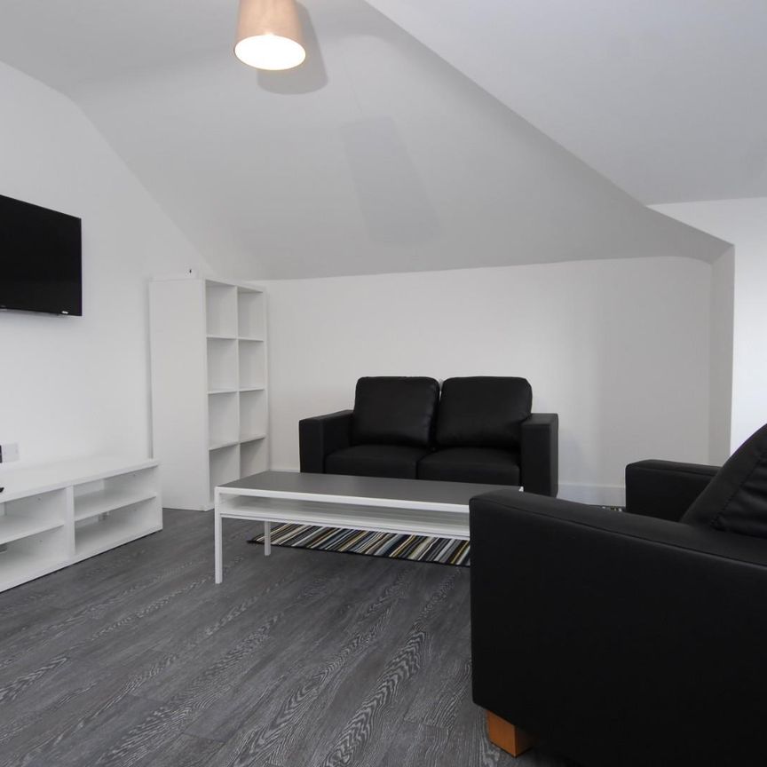 Belgrave Manor, 3 bed apts, Plymouth - Photo 1