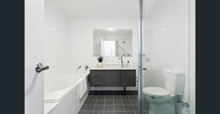 Oversized north facing apartment in a prime locale - Photo 5