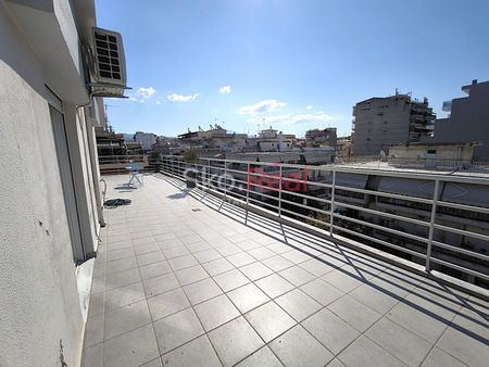 ΕΝΟΙΚΙΑΣΗ – ΡΕΤΙΡΕ ΔΙΑΜΕΡΙΣΜΑΤΟΣ - ΘΕΣΣΑΛΟΝΙΚΗ – ΙΠΠΟΚΡΑΤΕΙΟ –ΑΝΑΚΑΙΝΙΣΜΕΝΟ - ΕΠΙΠΛΩΜΕΝΟ ΚΑΙ ΜΕ ΟΛΑ ΤΑ ΗΛΕΚΤΡΙΚΑ - ΜΕΓΑΛΗ ΒΕΡΑΝΤΑ ΜΕ ΘΕΑ - Photo 2