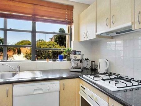 Lifestyle and Position Perfect - Glebe Gardens - Photo 4