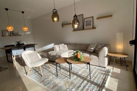 2 Bedroom Apartment For Rent in San Pedro de Alcántara, Málaga - Photo 2