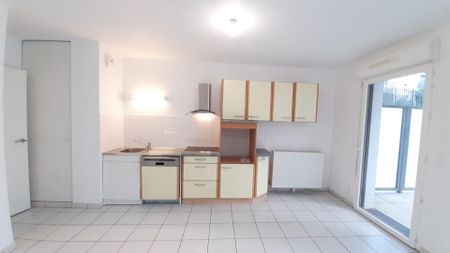 location Appartement F3 DE 59.49m² À BORDEAUX - Photo 2