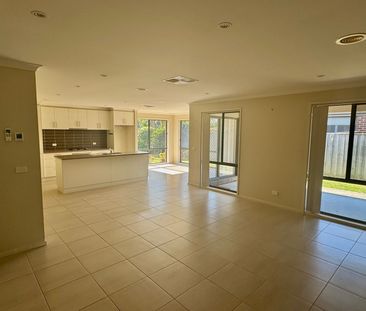 Three Bedroom House - Photo 1