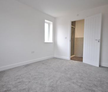 3 bedroom detached house to rent - Photo 6