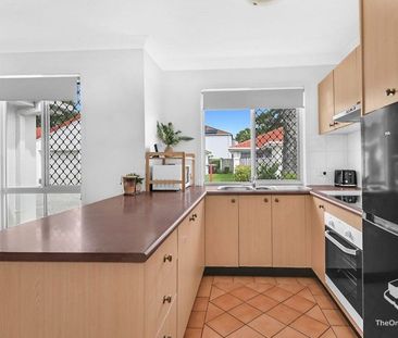 One Bedroom Villa in Secure Resort-Style Complex â Ashmore Listing - Photo 6