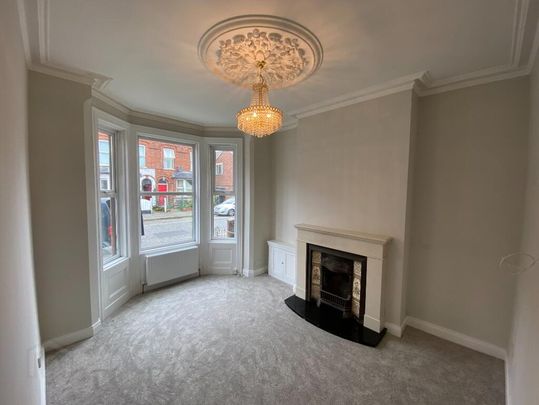 263 Ravenhill Avenue, Belfast, BT6 8LF - Photo 1