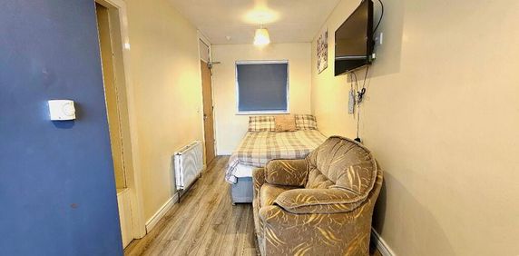 Flat 2, 1a Church Square, Rathfriland, BT34 5PT - Photo 2