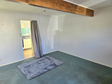 GREAT UNIT IN FABULOUS LOCATION - Photo 2