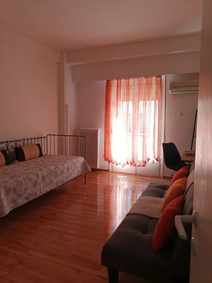 Studio/Γκαρσονιέρα για ενοικίαση - Κυψέλη, - Photo 1