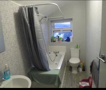 2 Bed Terraced House, Chiswell Road, B18 - Photo 3