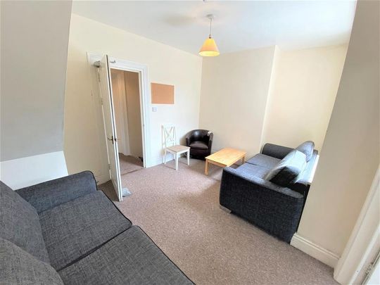 4 bedroom apartment to rent - Photo 1