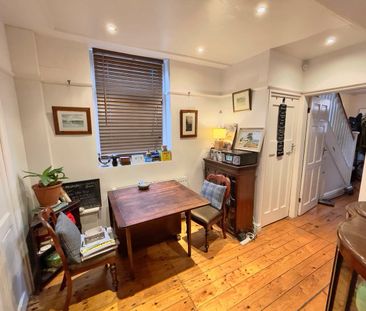 3 Bed Semi-Detached House, Russell Road, M16 - Photo 4