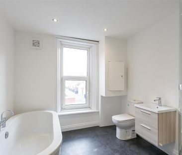 4 bedroom maisonette to rent - Photo 3