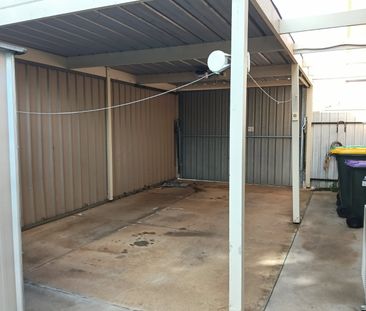 Neat 2 bedroom unit - Photo 3