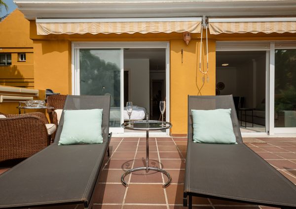 Apartment, close to beaches, restaurants and supermarkets, in urb. Marbella Park Beach, Elviria