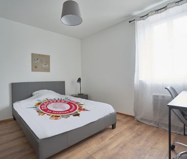 CLAIRMARAIS F Roommate 4 Bedrooms at Reims - Photo 2