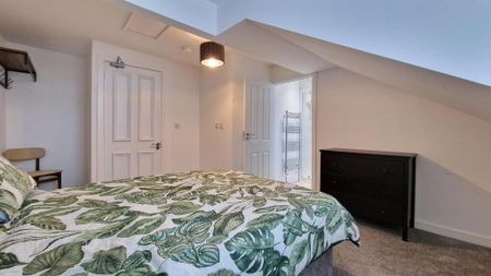 Room 5, 265 Woodstock Road, Belfast, BT6 8PR - Photo 4