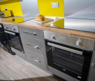 7 bedroom private hall to rent - Photo 4