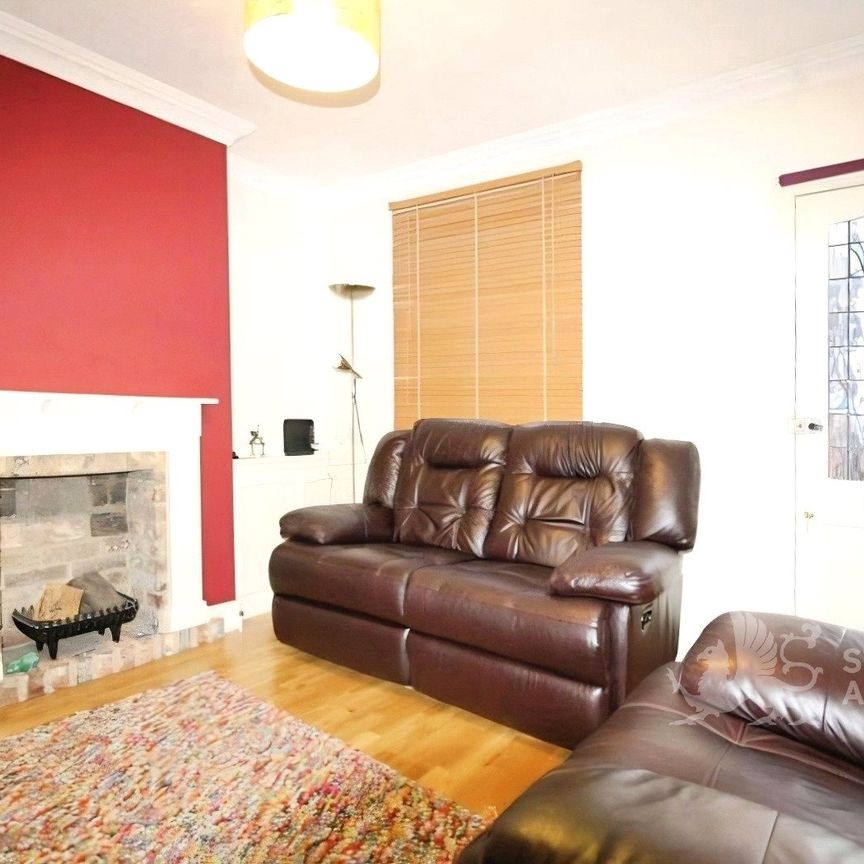 Stoke Fields, Guildford, Surrey, GU1 4LT - Photo 1