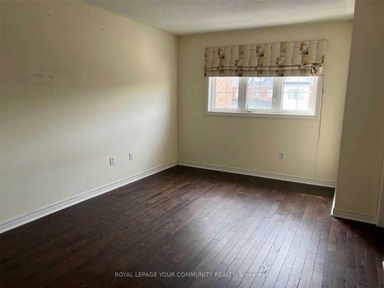 For Lease - 119 Amulet Crescent, Richmond Hill, Ontario - Photo 1