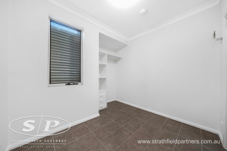 3/20a Centenary Road, Merrylands NSW 2160 - Studio For Rent | Domain - Photo 4