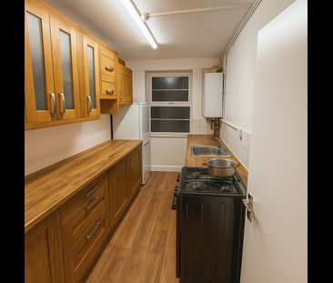 4 Bed Flat, London Road, CR7 - Photo 1