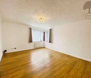 Ray Park Road, Maidenhead, SL6 - Photo 3