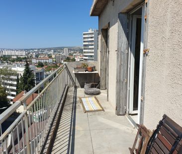 Location Appartement 2 pièces 47m² MARSEILLE 4ème - Photo 6
