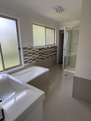 Country Living - Photo 2