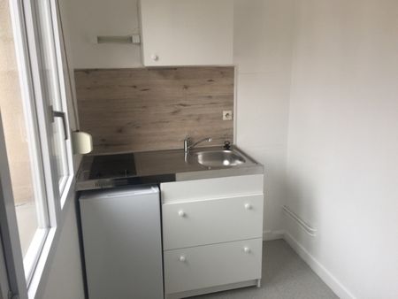 Location Appartement 2 pièces 32m² - Photo 2