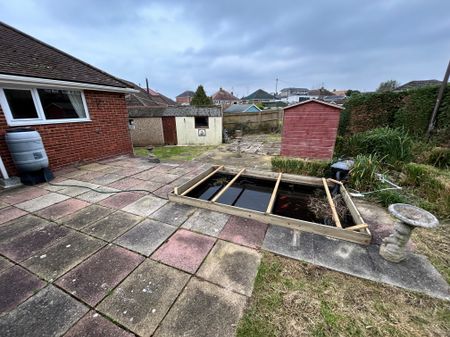 ROBERTS ROAD, HYTHE, SO45 5DJ - Photo 4