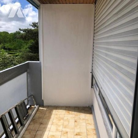 A LOUER REZE Mahaudière Appt T4 - 71 M2 - 3ème étage sans ascenseur - parking extérieur - Photo 2