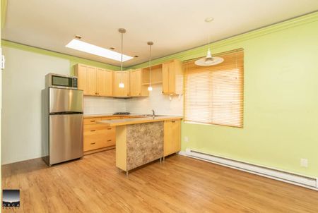 2752 Byron Road, North Vancouver - Photo 2