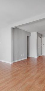 logement 5 1/2 au RC avec cour privée, cabanon et 2 stationnements, 3 chambres à coucher, Duvernay, Laval - Photo 4