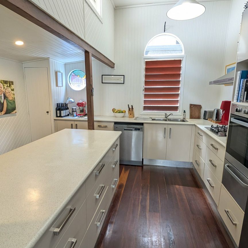 AMAZING LOCATION !!! - Photo 1