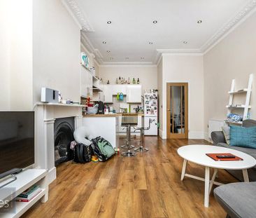 2 bedroom property to rent - Photo 1