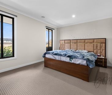 Stunning 4-Bedroom Family Home - Photo 6