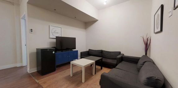 Chambre En Colocation , Place Des Arts - Photo 2