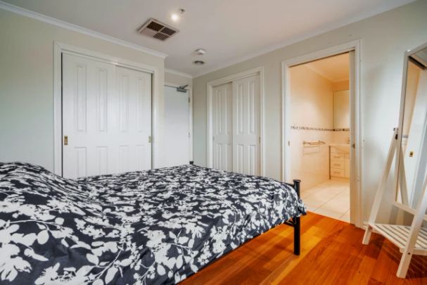 Single Room Ensuite - Photo 1