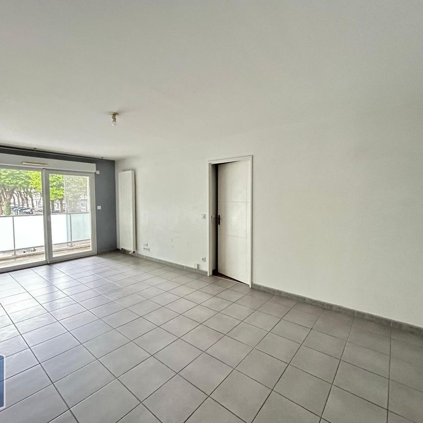 Location Appartement 4 pièces 82m² LORIENT 56100 - Photo 1