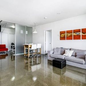 Pet Friendly DOWNTOWN VANCOUVER 2BED 1Bath + Parking Furnished - Photo 2