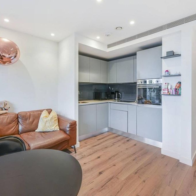 Studio to rent - Photo 1