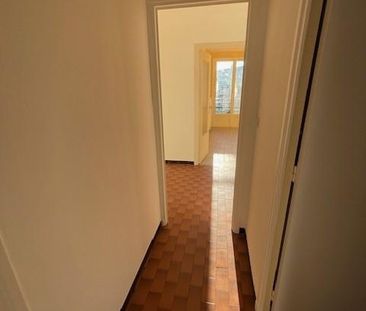 Location Appartement 3 pièces 71m² VAULX EN VELIN 69120 - Photo 3