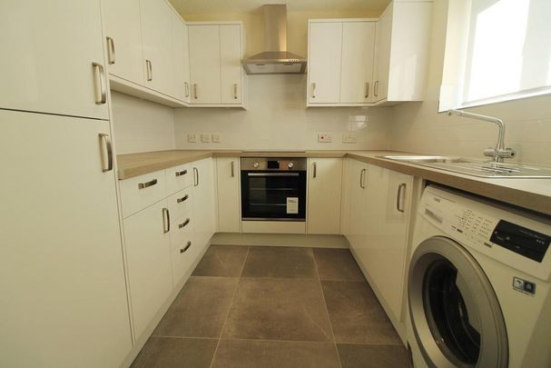 2 bedroom apartment to rent - Photo 1